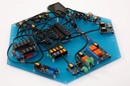 Набор «Квант ЙоТик М1» (Образовательный набор по электронике)